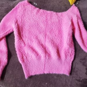 Pink fuzzy Fashion Nova cropped sweater